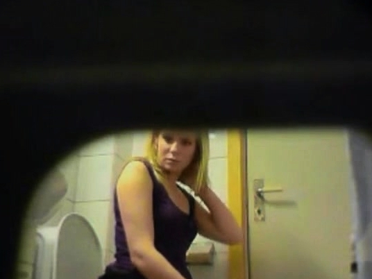 Download Mobile Porn Videos - Blonde Amateur Teen Toilet ...